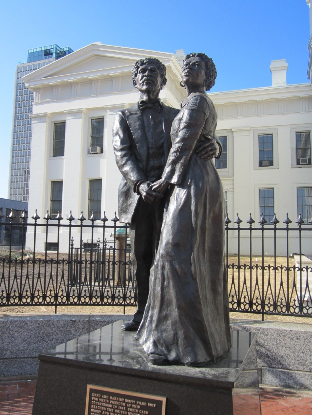 Dred & Harriet Scott Statue
